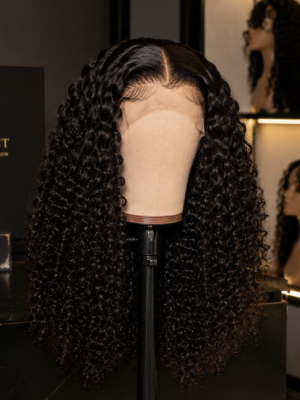 Curly wig
